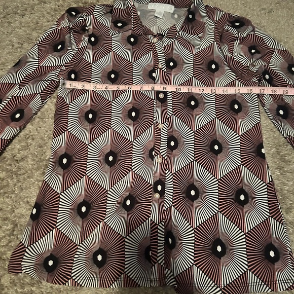 Geometric Patterned Blouse - Picture 3 of 8